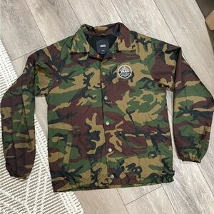 Vans Camouflage Jacket - windbreaker style - Size Small
